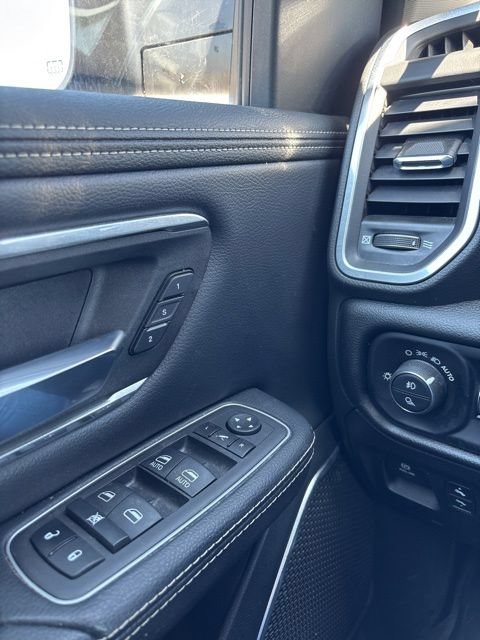 Used 2022 RAM 1500 Laramie AWD/4WD image 10
