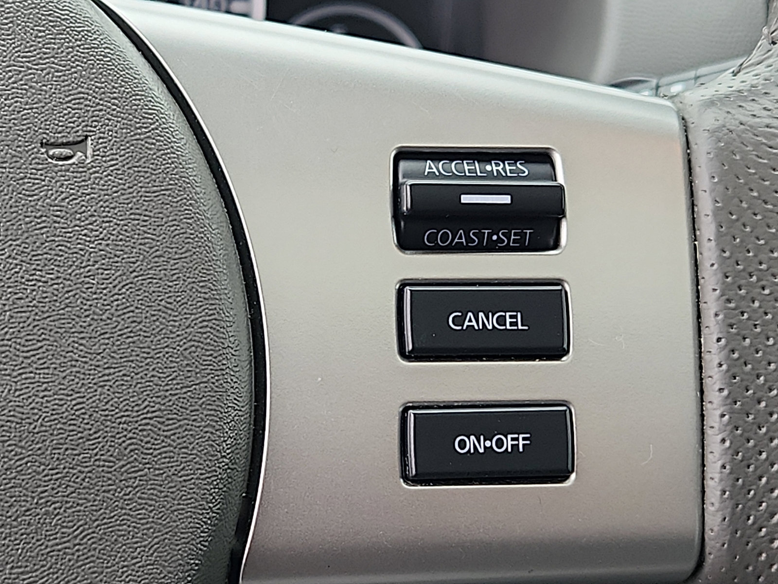 Used 2019 Nissan Frontier SL image 22