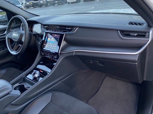 Used 2023 Jeep Grand Cherokee L Altitude image 22