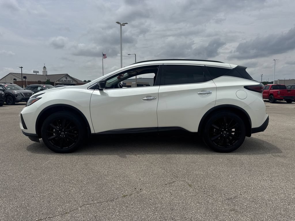Used 2023 Nissan Murano SV w/ SV Midnight Edition Package FWD image 3