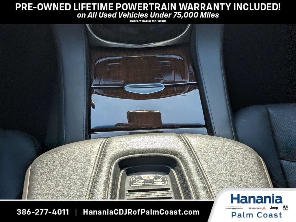 Used 2020 Cadillac Escalade Luxury AWD/4WD image 18