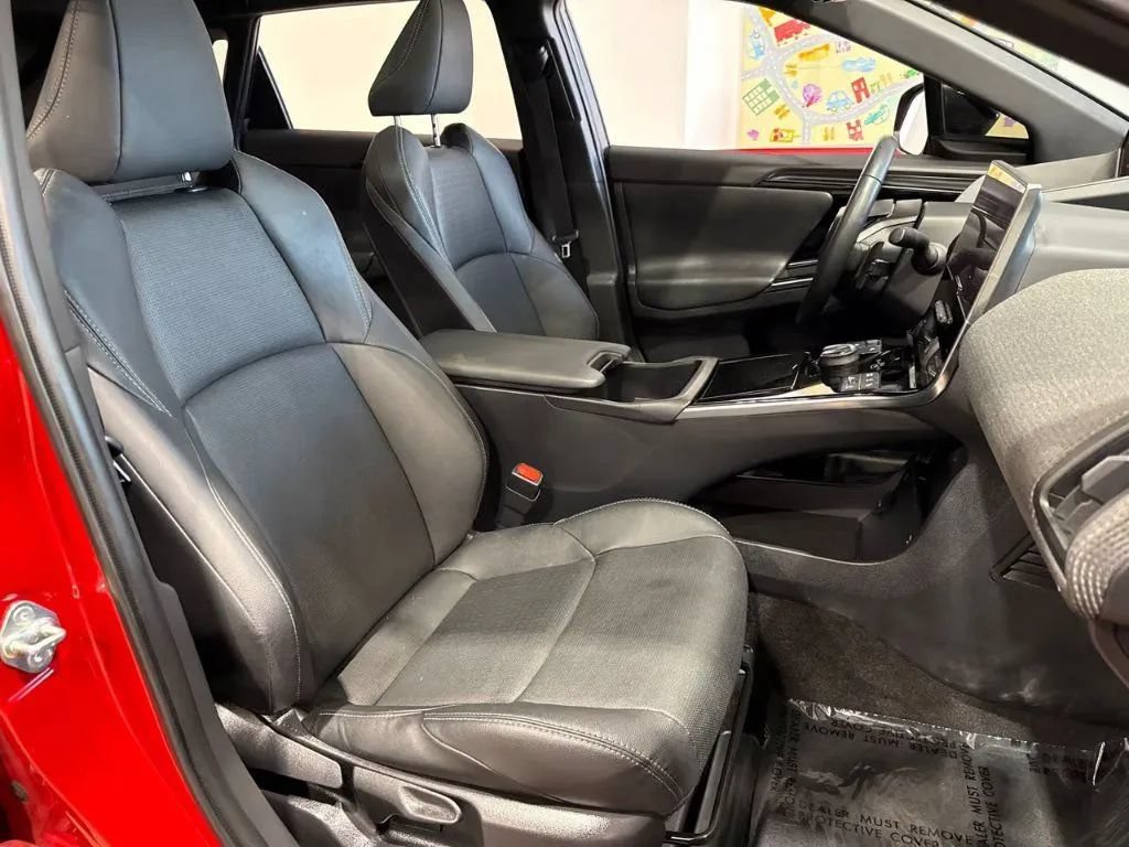 Used 2023 Subaru Solterra AWD image 16
