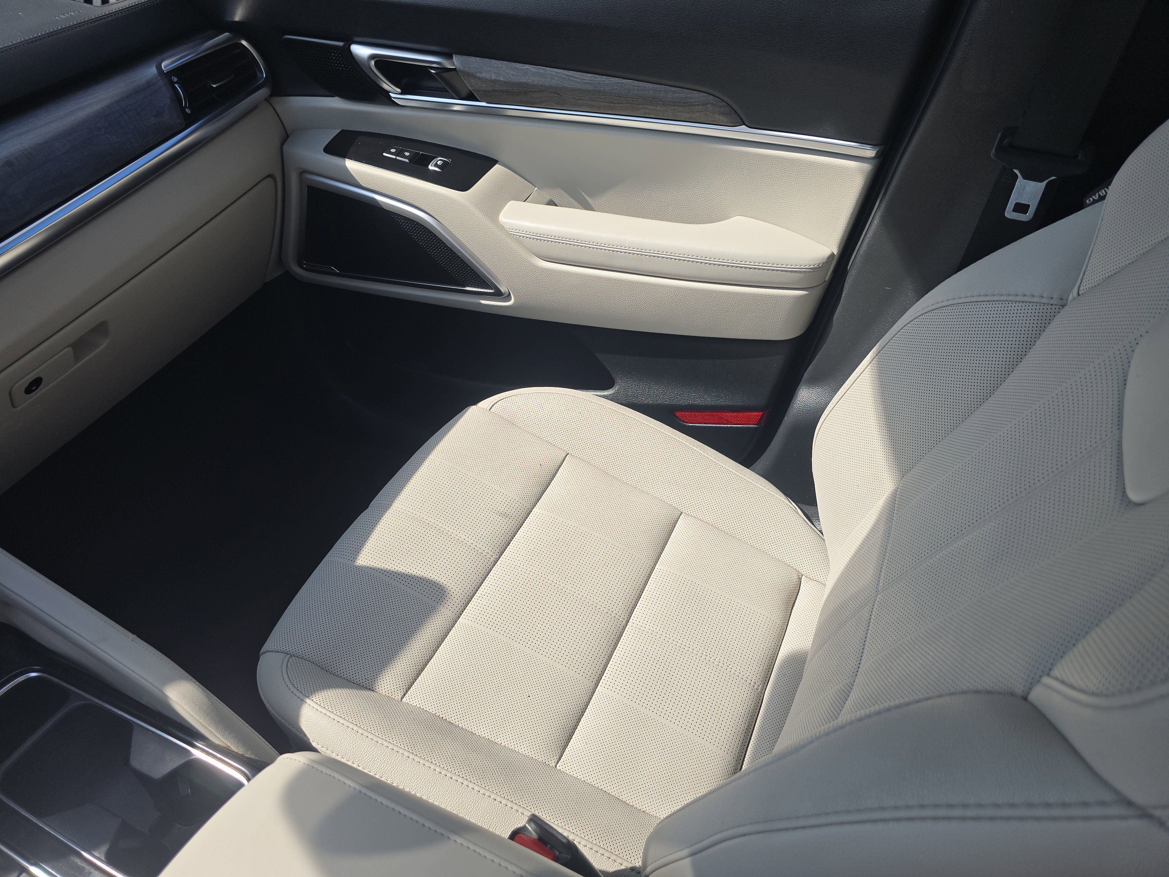 Used 2020 Kia Telluride EX FWD image 16