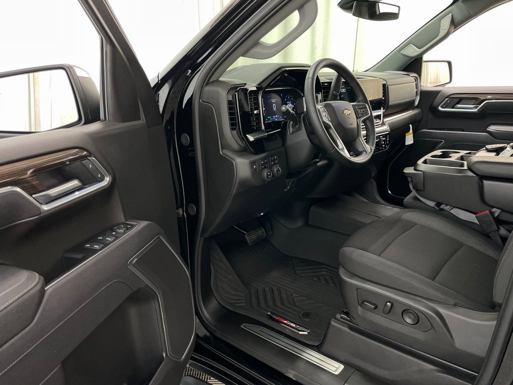Certified 2026 Chevrolet Silverado 1500 LT image 25