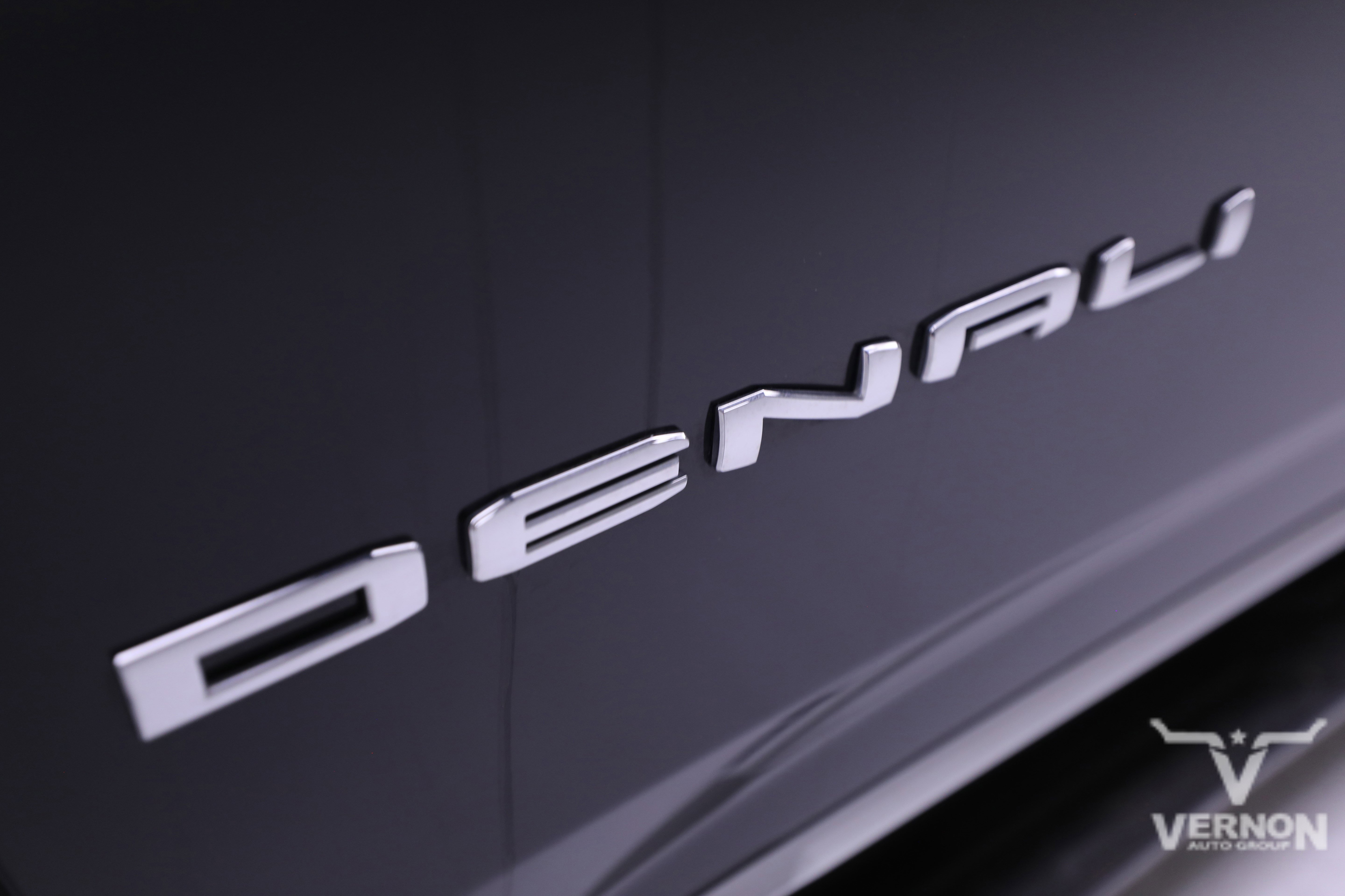 Used 2024 GMC Yukon Denali w/ Advanced Technology Package image 40