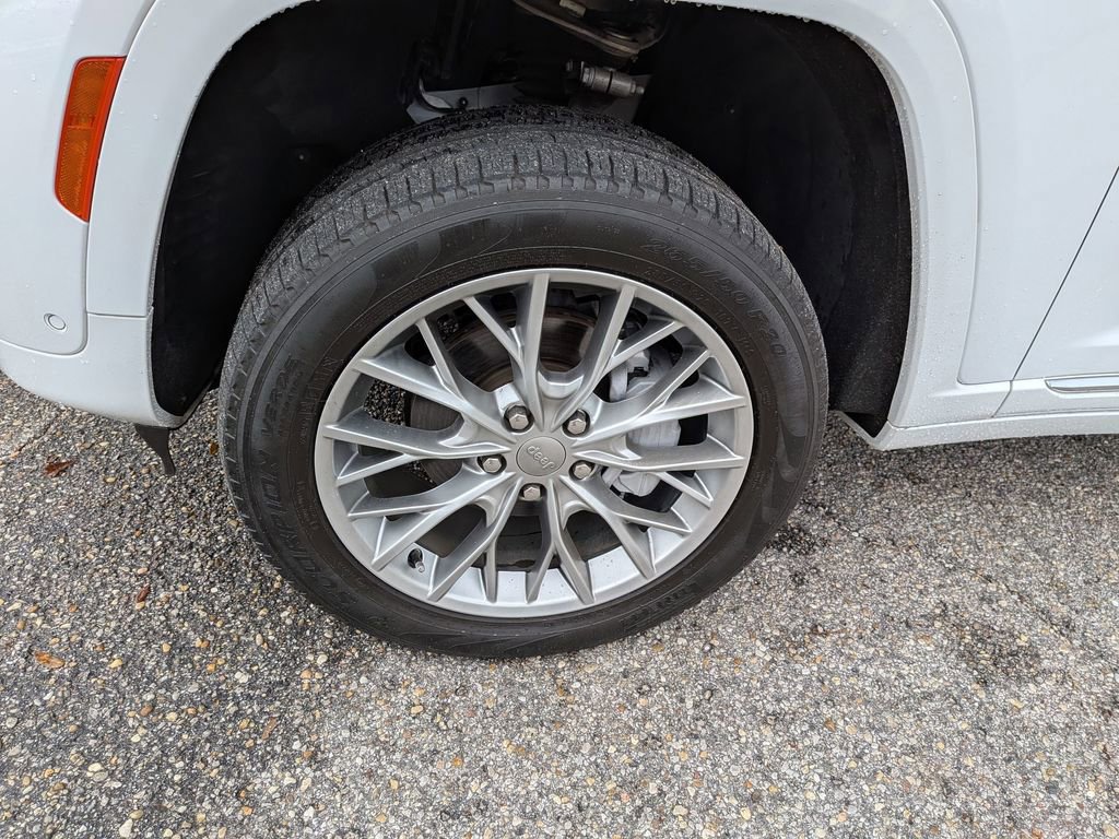 Used 2024 Jeep Grand Cherokee Summit image 36