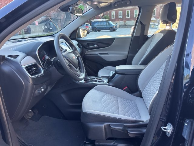 Used 2021 Chevrolet Equinox LS w/ LPO, Floor Liner Package AWD/4WD image 10