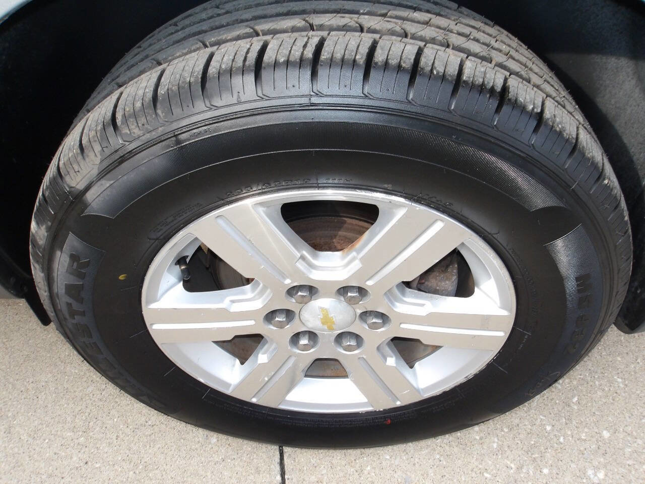 Used 2012 Chevrolet Traverse LT image 37