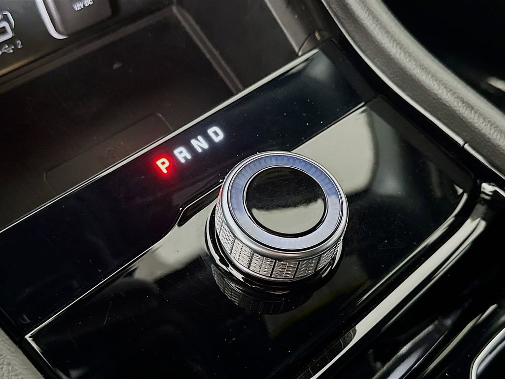 Used 2023 Jeep Grand Cherokee Altitude image 31