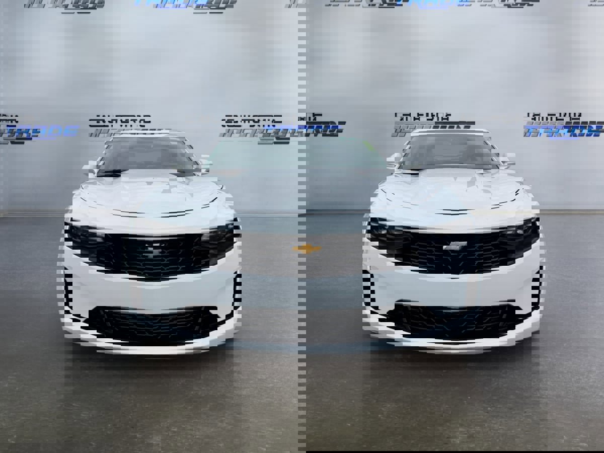 Used 2023 Chevrolet Camaro LT image 2