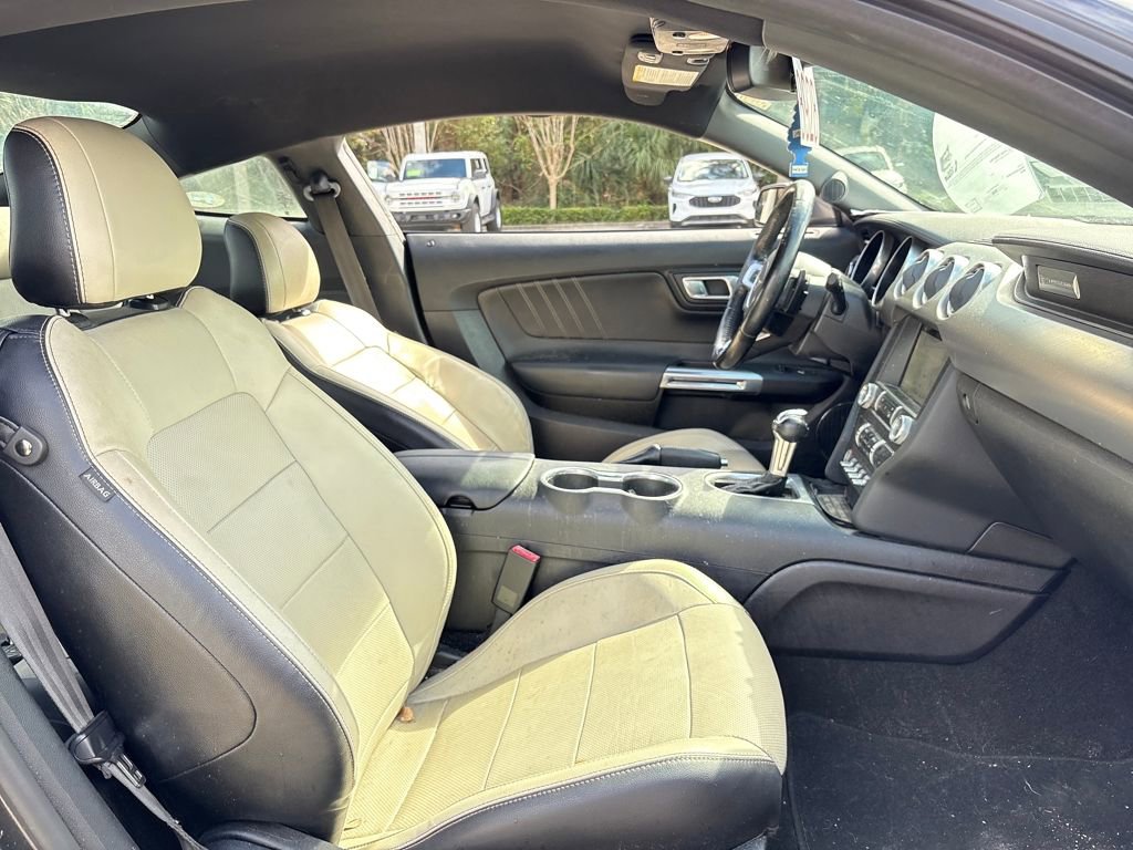 Used 2019 Ford Mustang GT Premium image 28