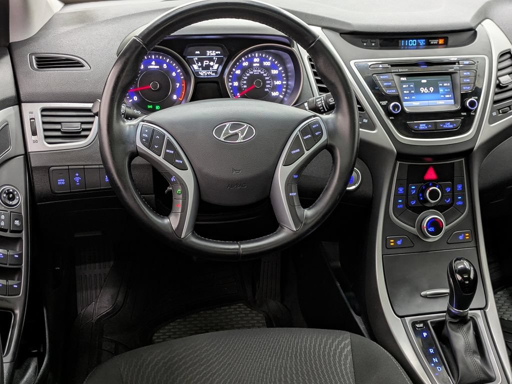 Used 2016 Hyundai Elantra Value Edition FWD image 4