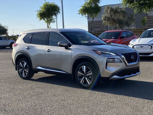 Used 2023 Nissan Rogue Platinum w/ Platinum Premium Package image 8