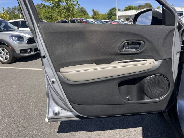 Used 2021 Honda HR-V LX image 10