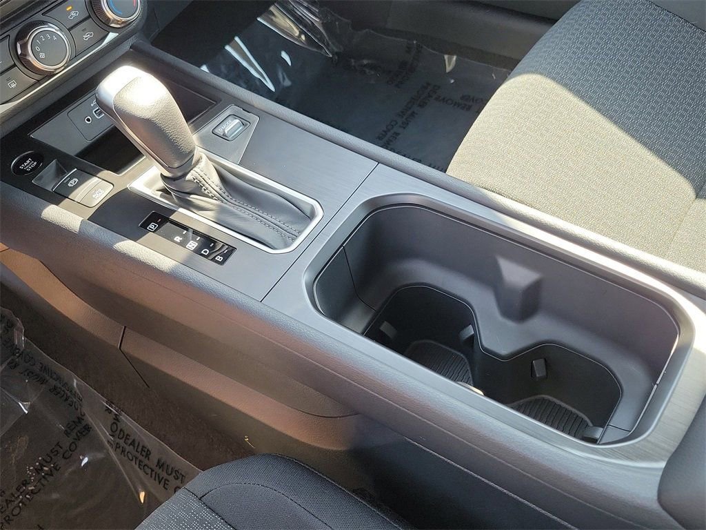 New 2025 Nissan Kicks S FWD image 9