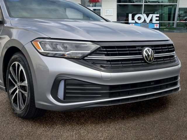 Certified 2024 Volkswagen Jetta Sport FWD image 9