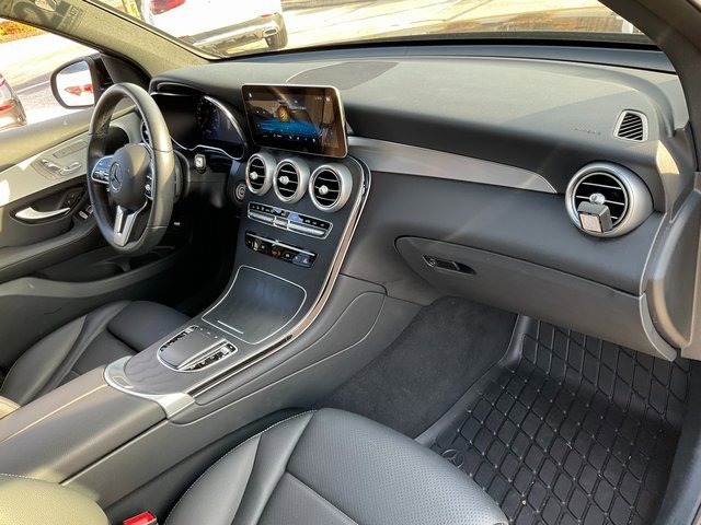 Used 2022 Mercedes-Benz GLC 300 w/ Premium Package Lite image 22