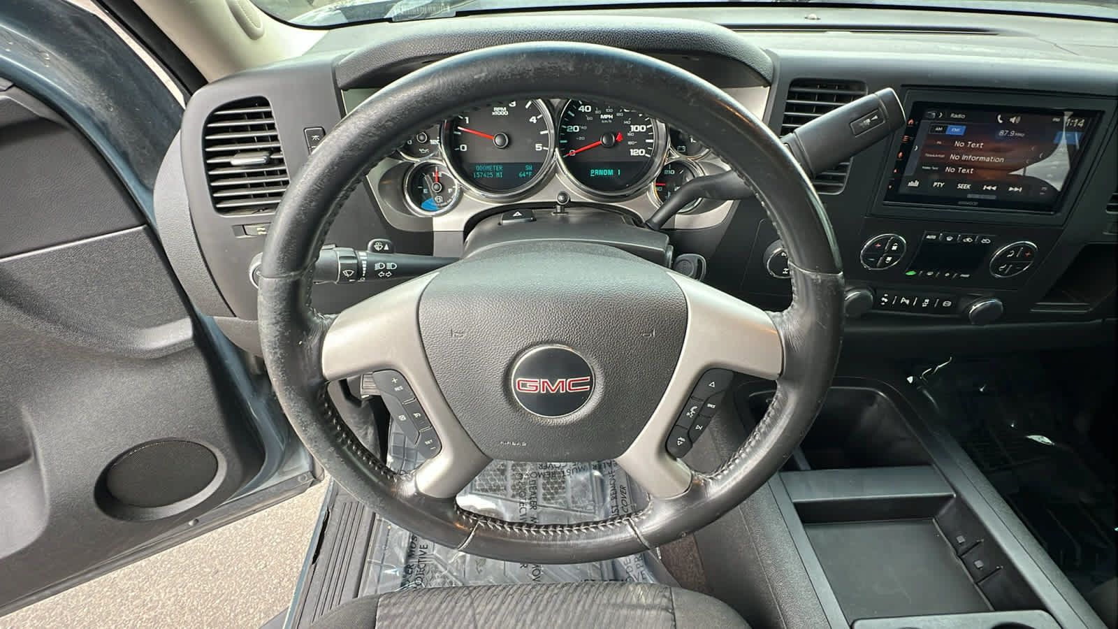Used 2014 GMC Sierra 2500 SLE w/ SLE Preferred Package AWD/4WD image 18