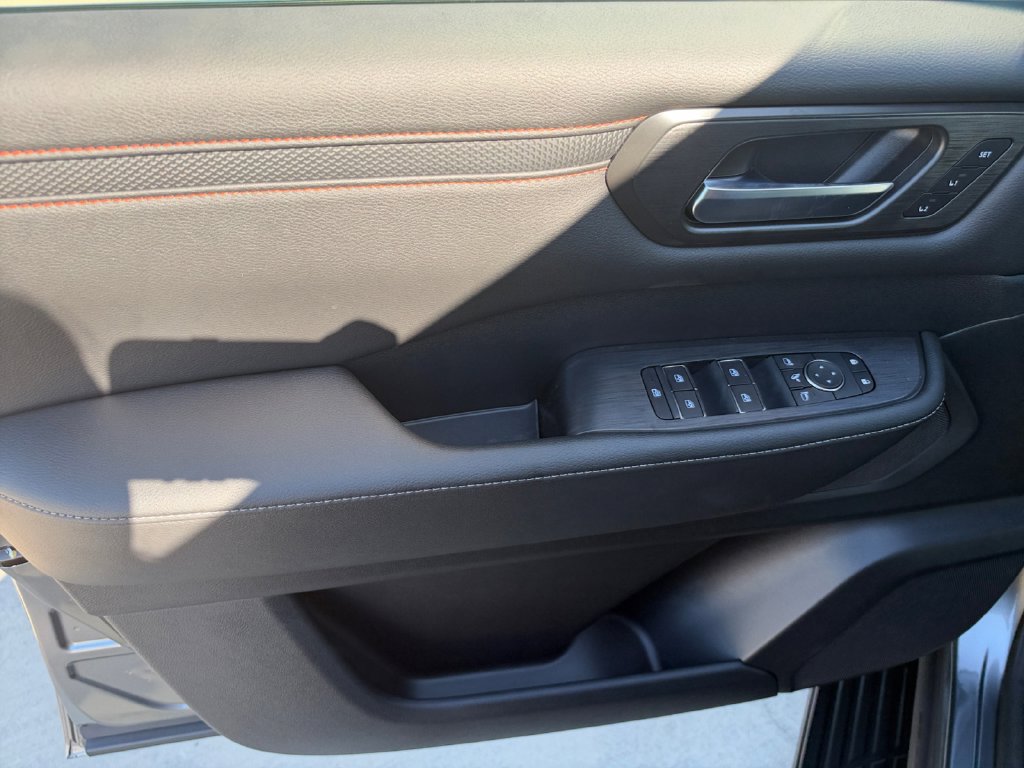 New 2027 Nissan Armada PRO-4X AWD/4WD image 11