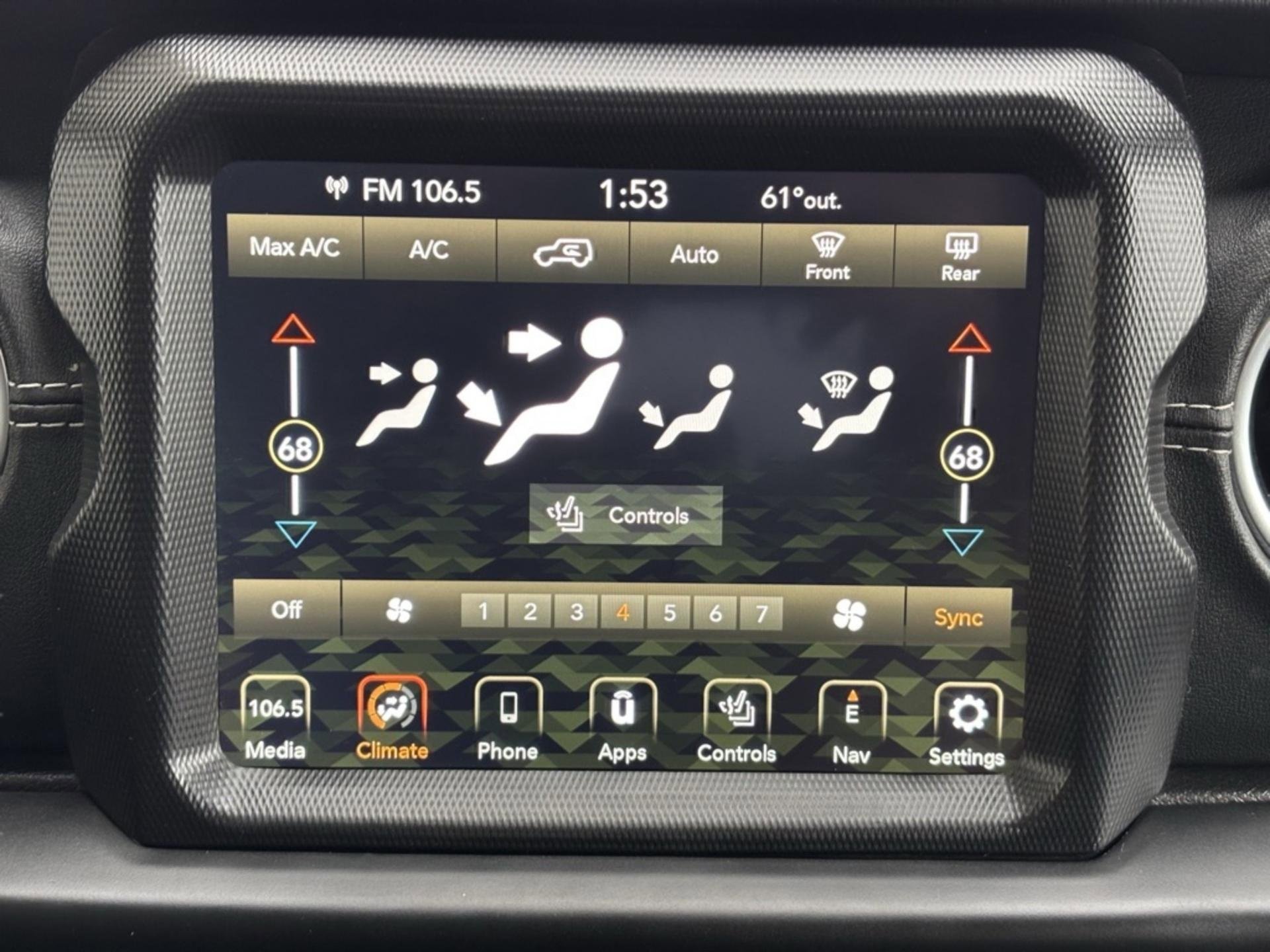 Used 2021 Jeep Wrangler Unlimited Sahara w/ Cold Weather Group image 14