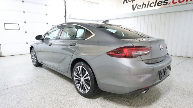 Used 2019 Buick Regal Preferred w/ Driver Confidence Package I image 3