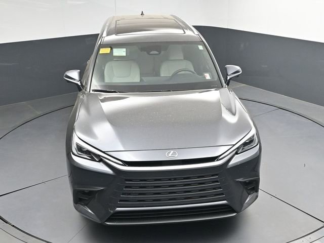 New 2025 Lexus IS 350 F Sport w/ Navigation Package image 31