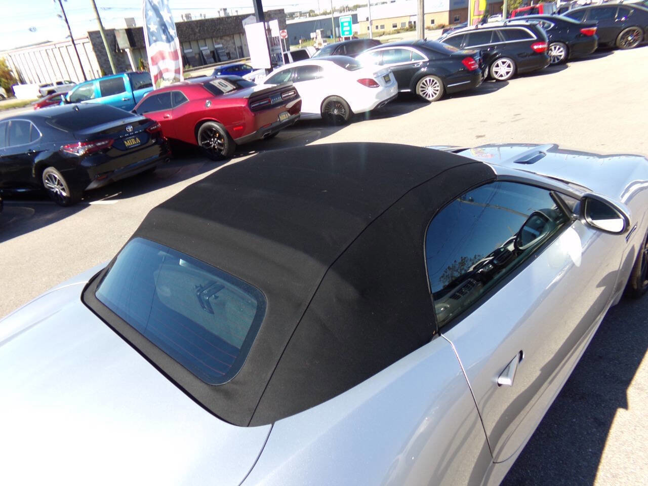 Used 2018 Jaguar F-TYPE Convertible image 12