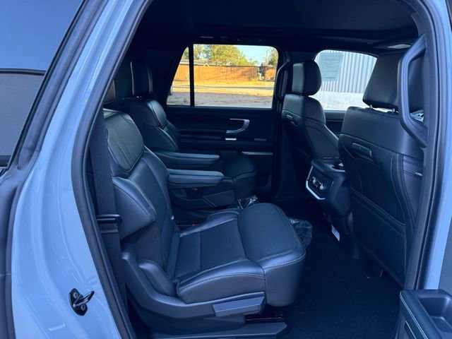 New 2025 Ford Expedition Max Platinum w/ Stealth Appearance Package image 10