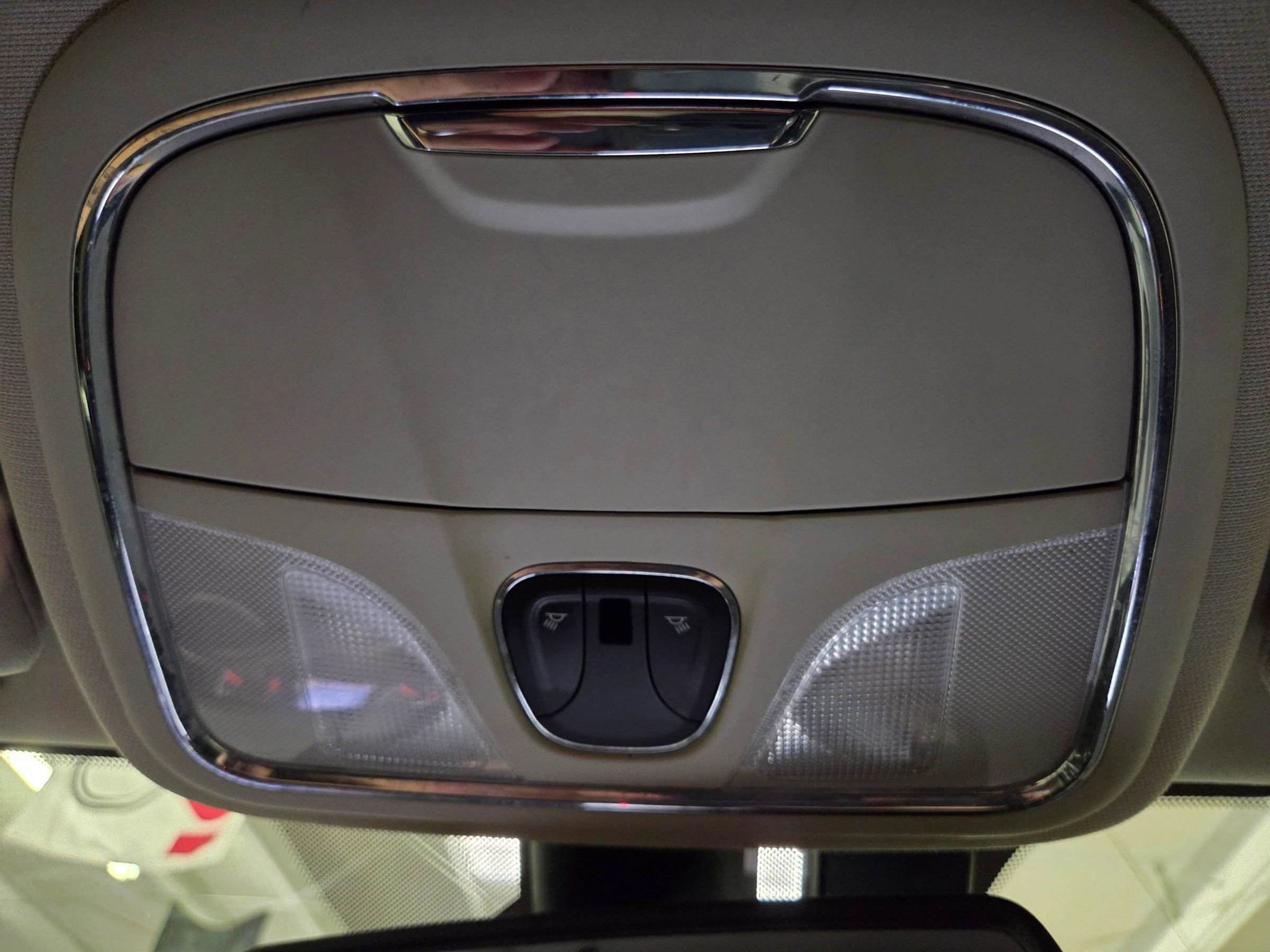 Used 2014 Jeep Cherokee Limited image 30