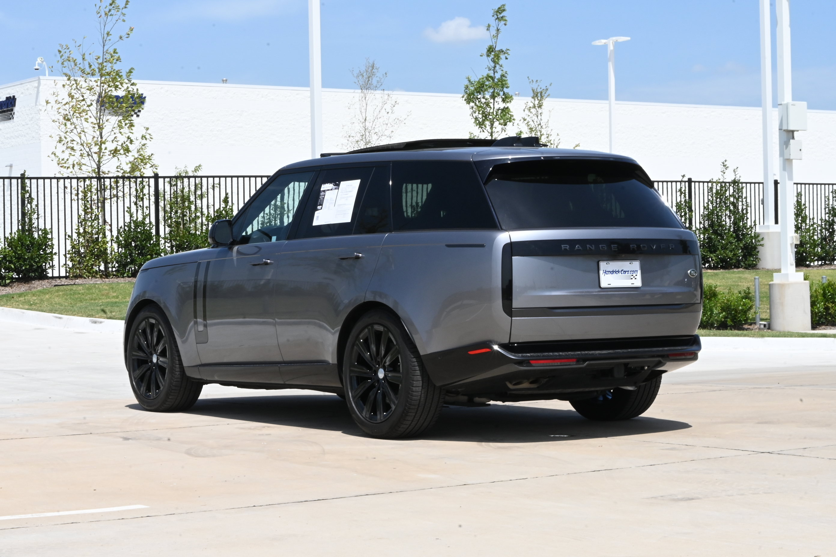 Used 2023 Land Rover Range Rover SE AWD/4WD image 6