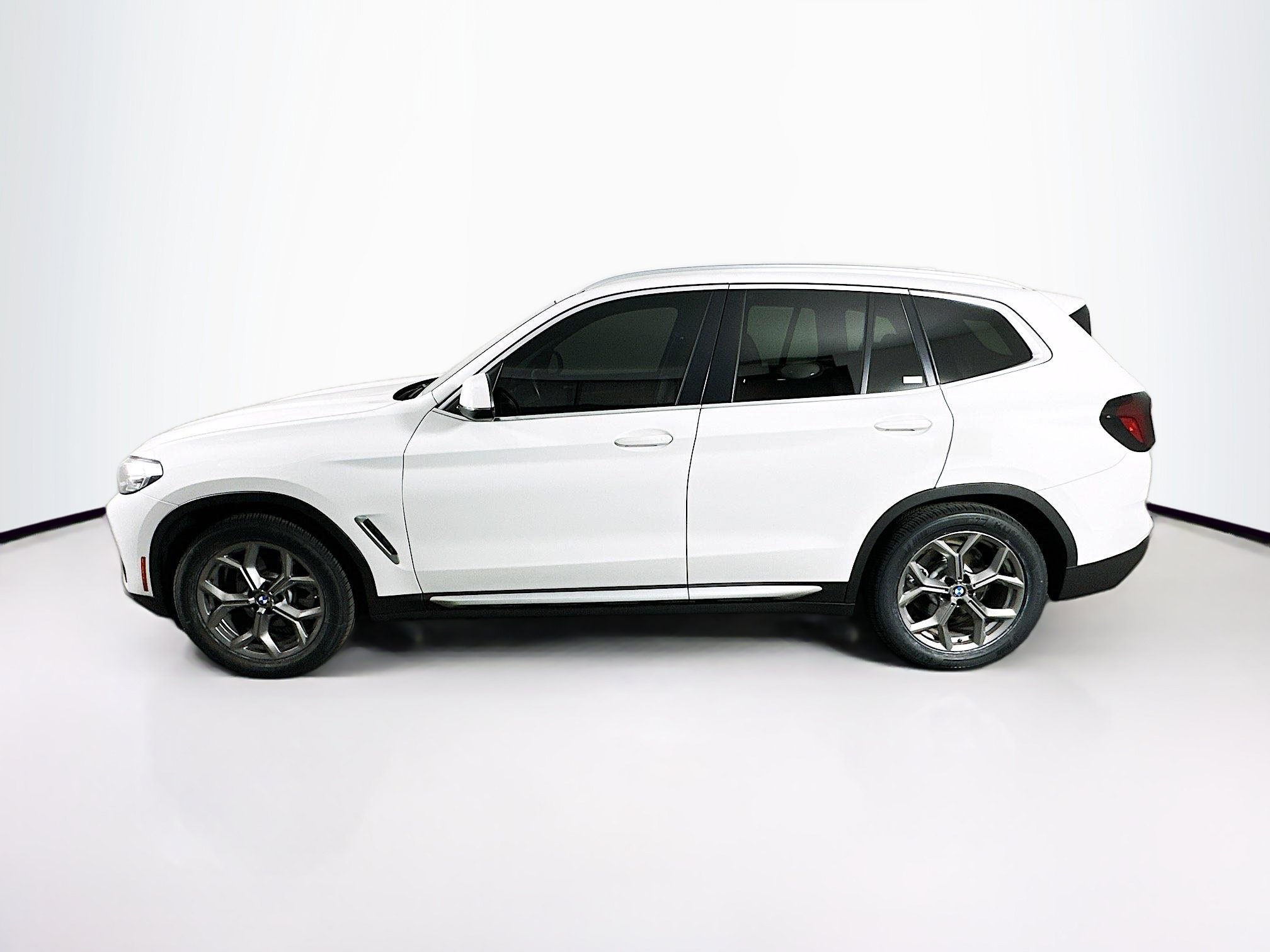 Used 2022 BMW X3 sDrive30i w/ Convenience Package RWD image 4