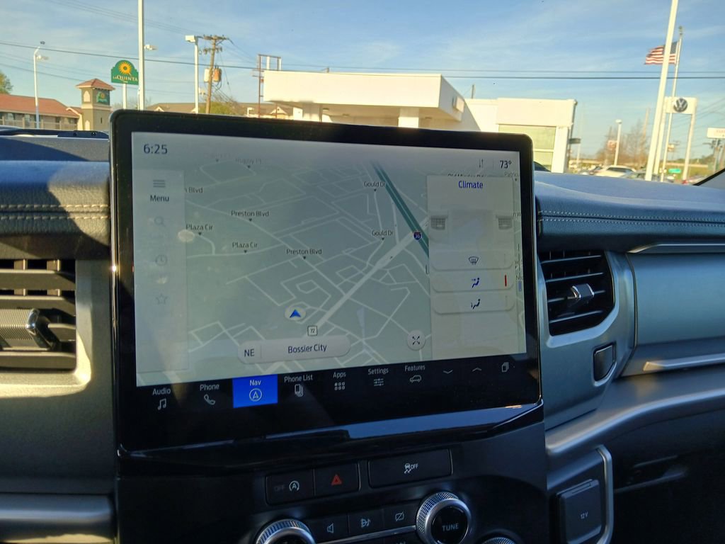 Used 2024 Ford Expedition XLT image 15