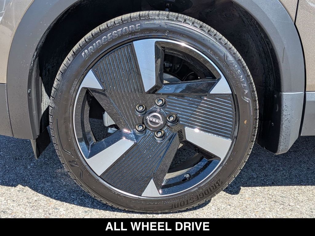 Used 2025 Nissan Kicks SR w/ SR Premium Package AWD/4WD image 18