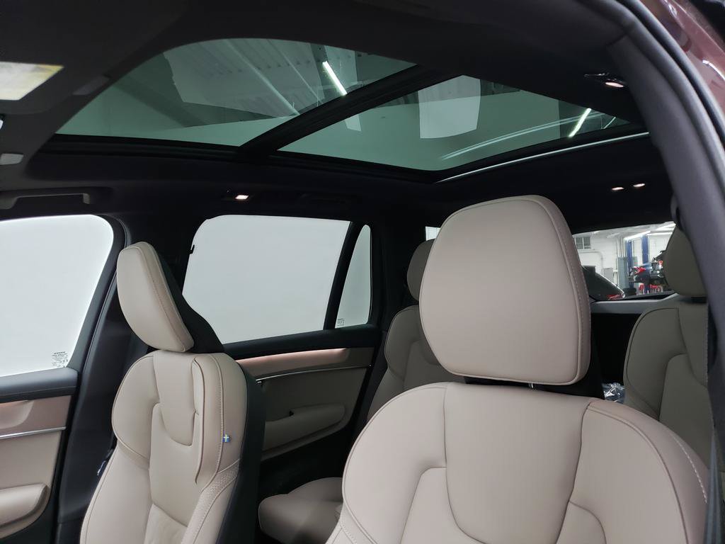 New 2026 Volvo XC90 B6 Plus w/ Protection Package Premier AWD/4WD image 7