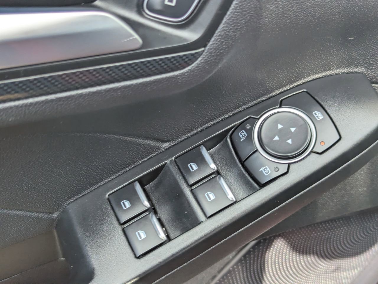 Used 2024 Ford Escape ST-Line AWD/4WD image 21