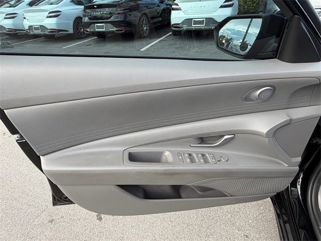 Used 2023 Hyundai Elantra SEL image 16