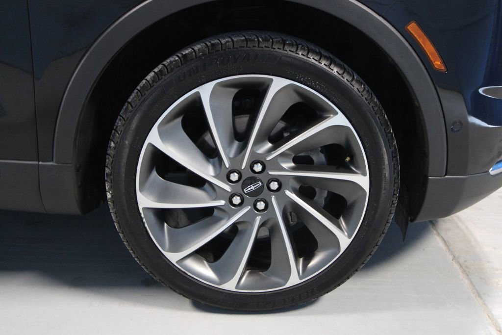 Used 2022 Lincoln Nautilus Reserve w/ Equipment Group 201A FWD image 36