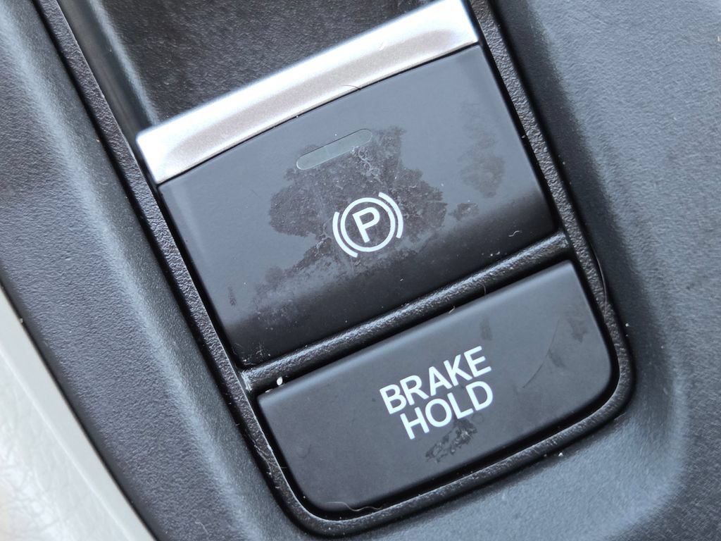 Certified 2024 Honda Accord EX image 9