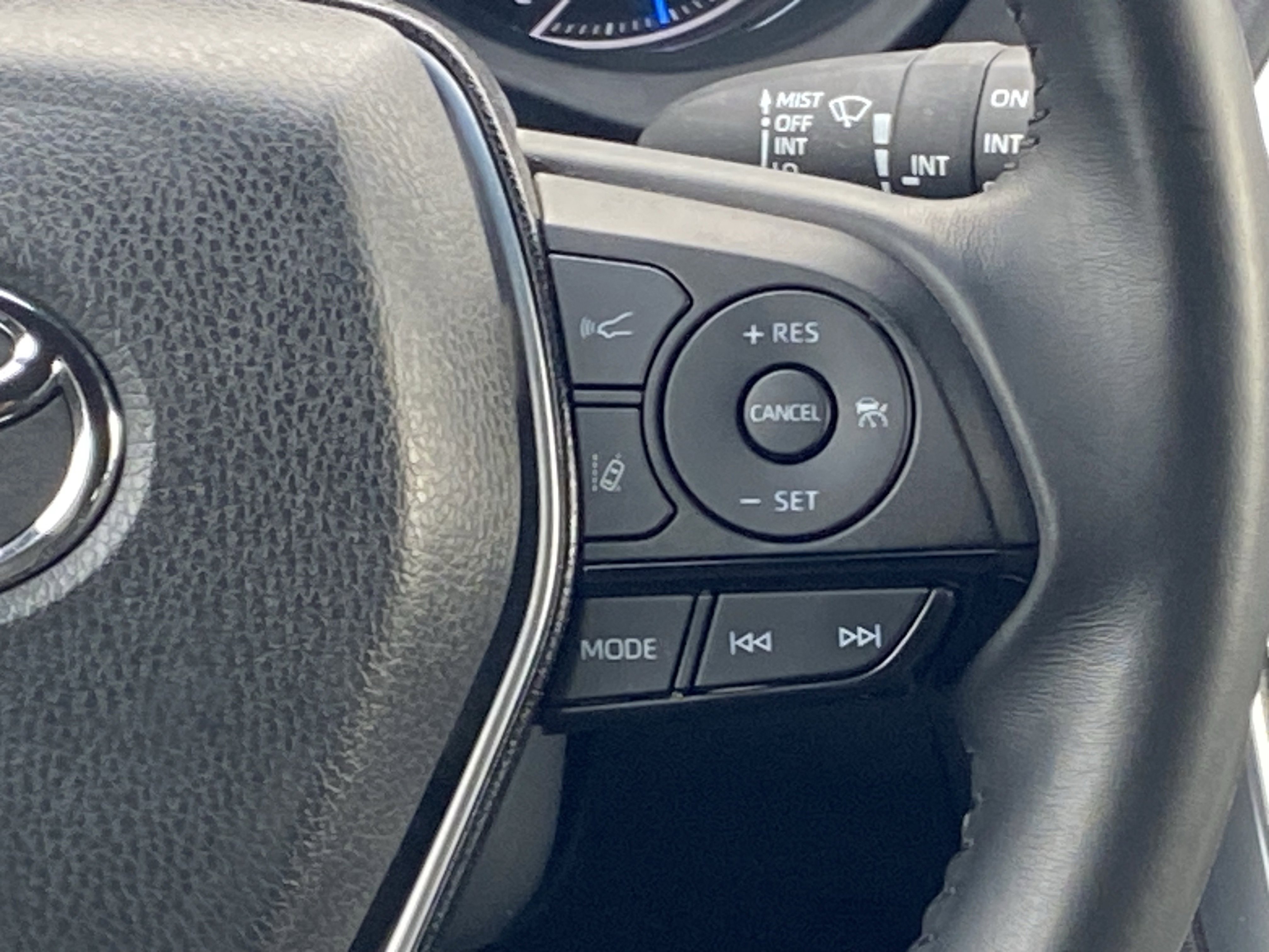 Certified 2024 Toyota Venza Nightshade image 19