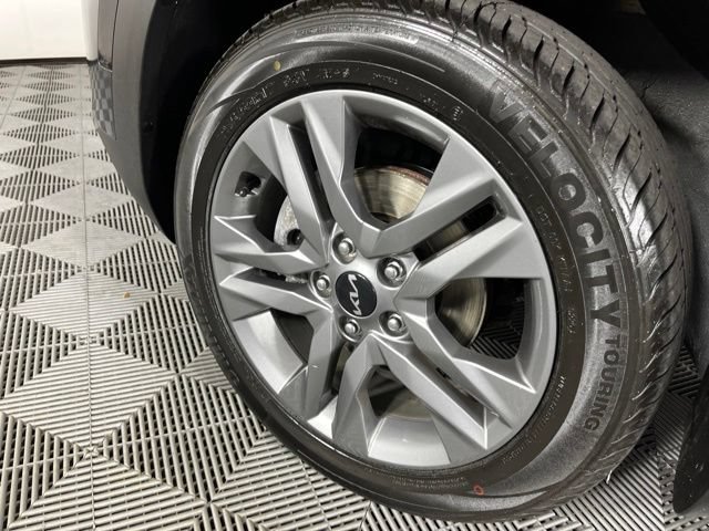Used 2023 Kia Seltos S FWD image 14