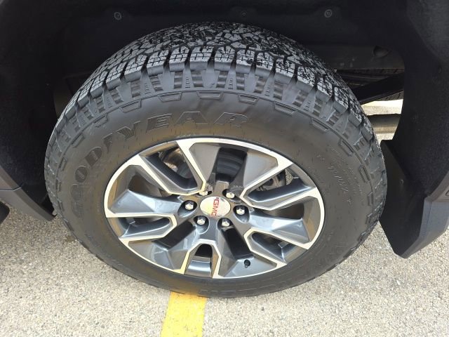 Used 2023 GMC Sierra 1500 SLT w/ SLT Premium Package image 13