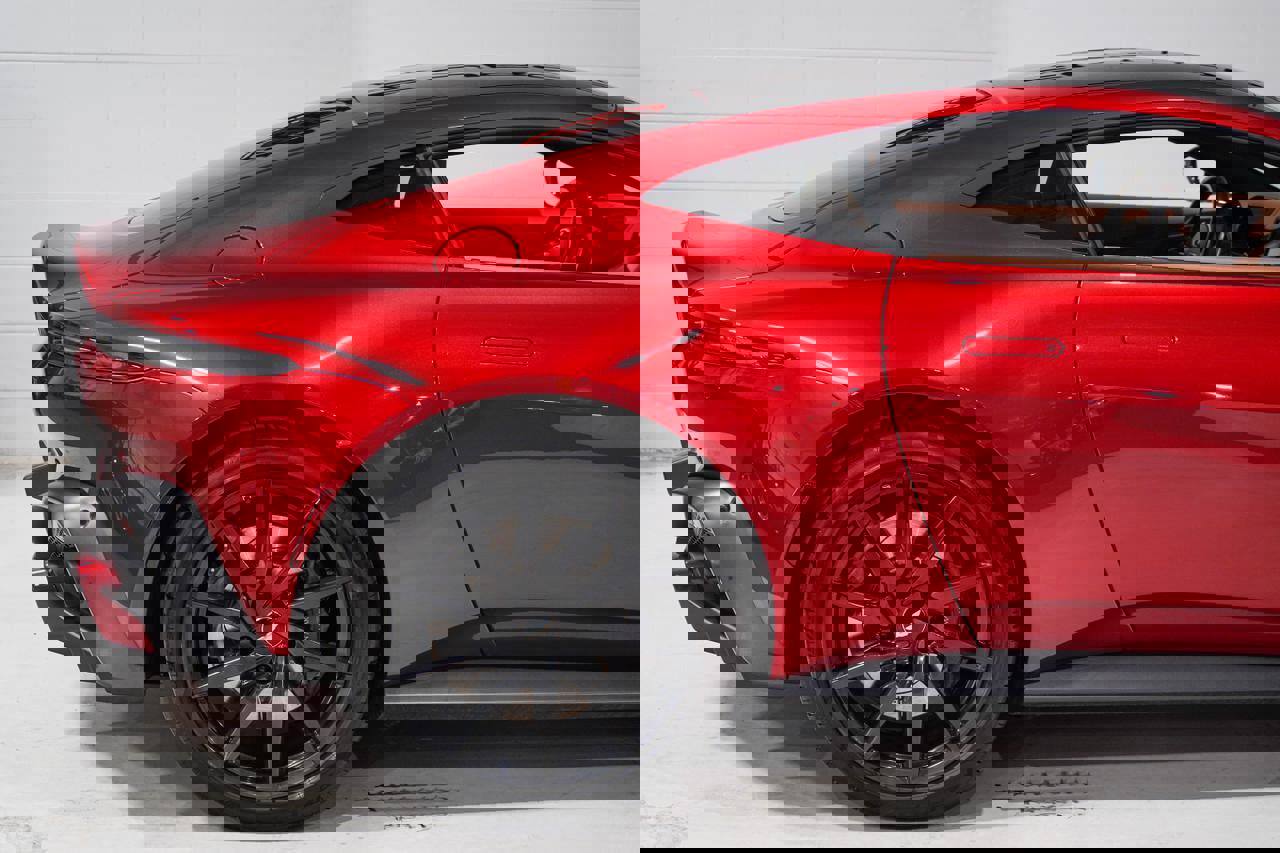 Used 2020 Aston Martin V8 Vantage Coupe image 20