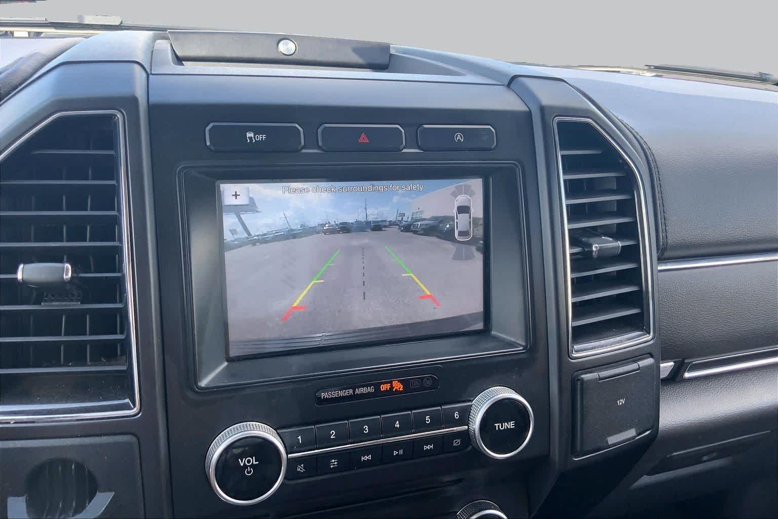 Used 2018 Ford Expedition Limited RWD image 27
