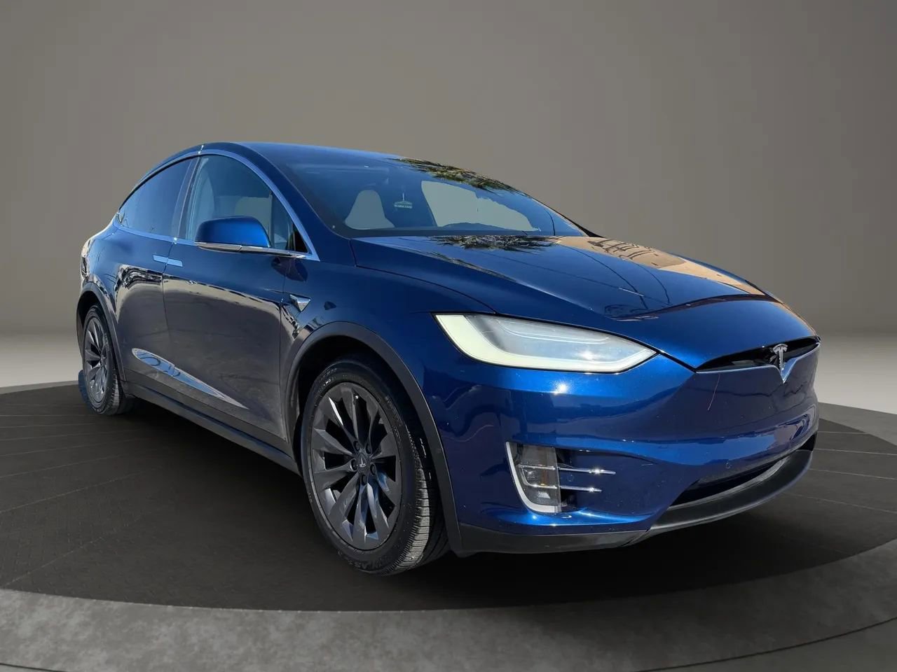 Used 2018 Tesla Model X 100D image 4