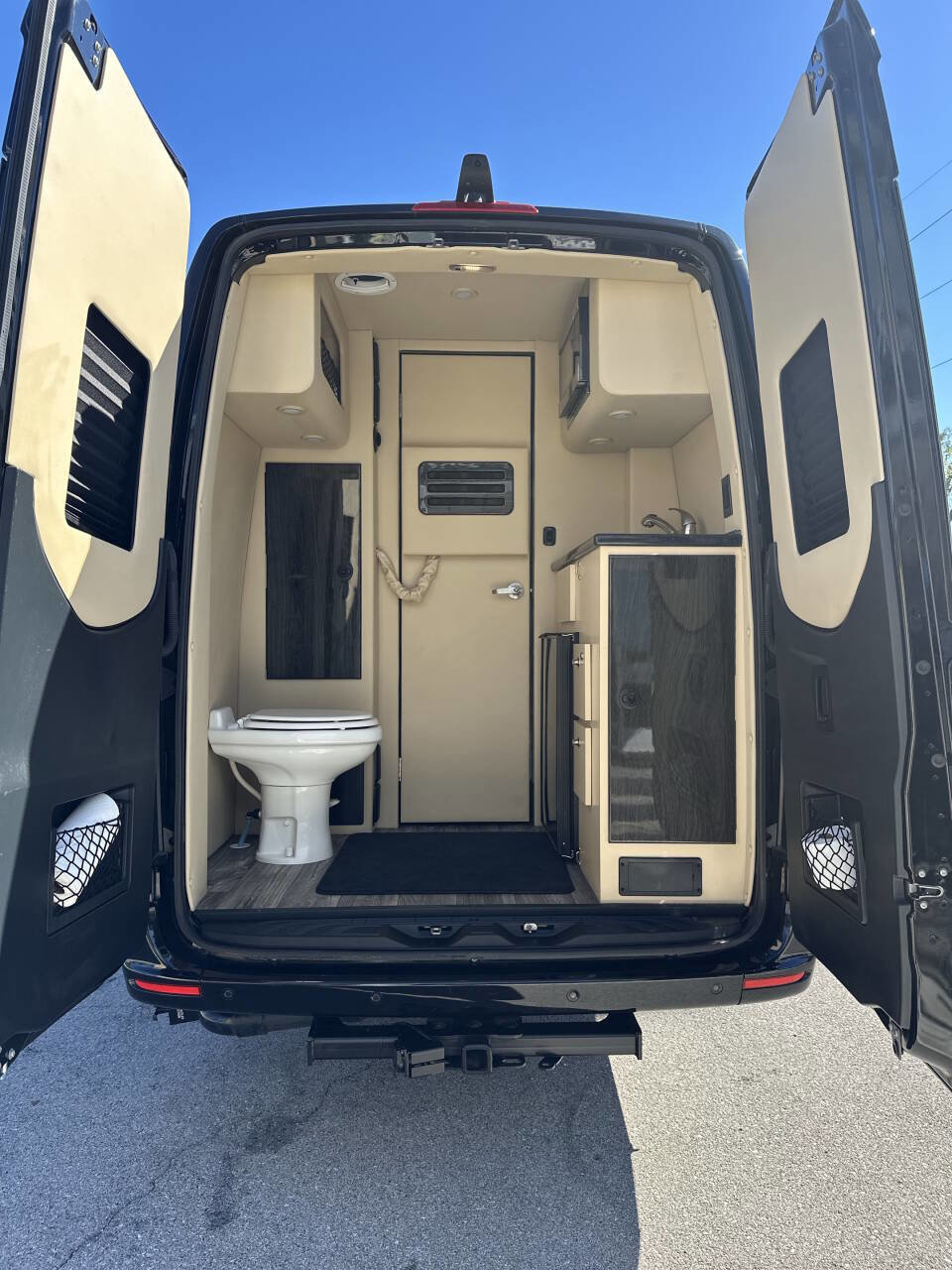 Used 2023 Mercedes-Benz Sprinter 3500 image 30