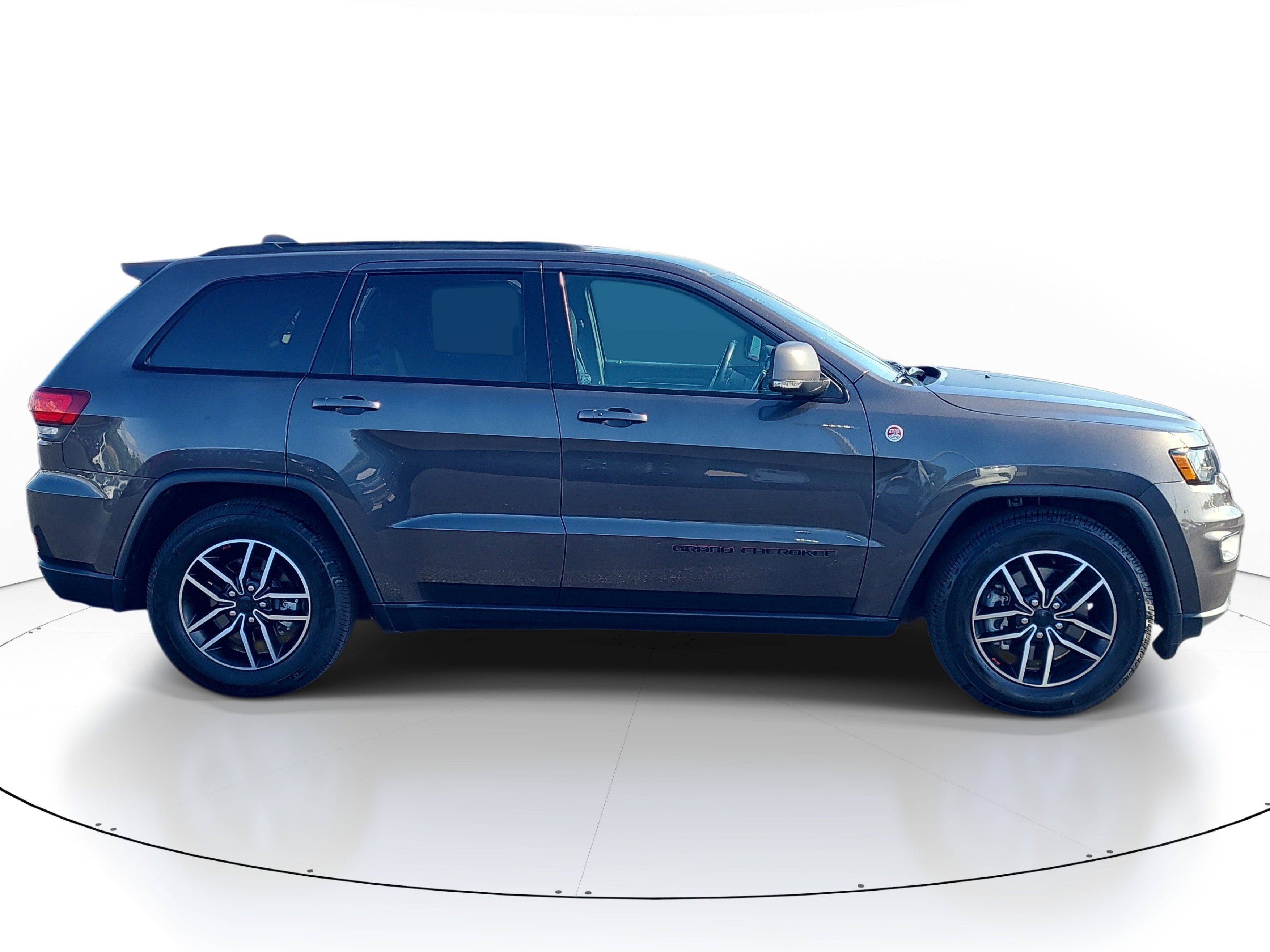 Used 2021 Jeep Grand Cherokee Trailhawk w/ Trailhawk Luxury Group AWD/4WD image 4