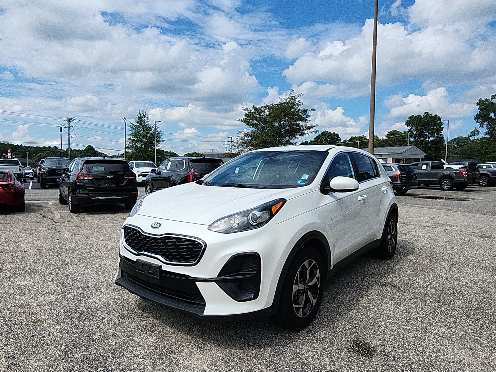 Used 2022 Kia Sportage LX FWD image 1