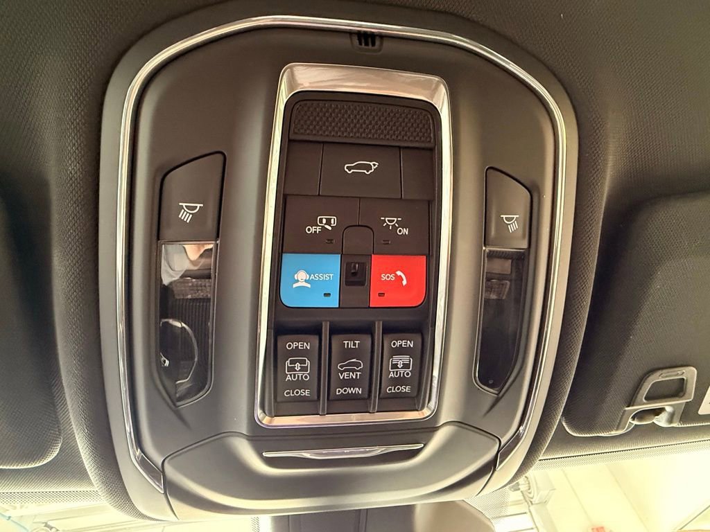 Used 2024 Jeep Grand Cherokee Limited 4xe w/ Luxury Tech Group II image 26