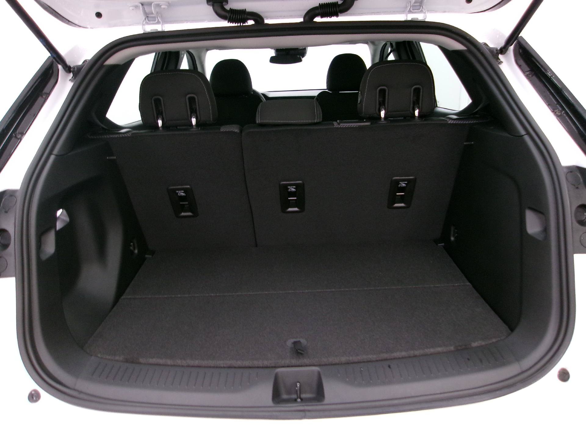 New 2027 Chevrolet Bolt LT w/ Comfort Package FWD image 11