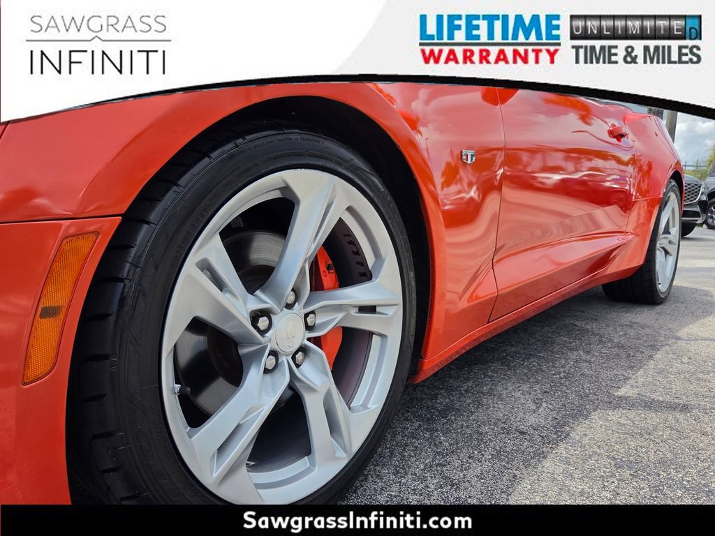 Used 2019 Chevrolet Camaro SS RWD image 6